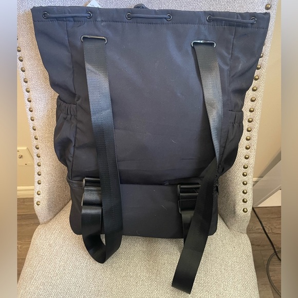 BEYOND YOGA- Convertible Gym Bag- BNWT- black - Picture 6 of 7